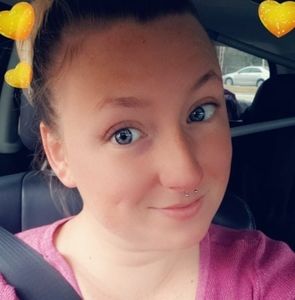 Meet your Posher, Angie